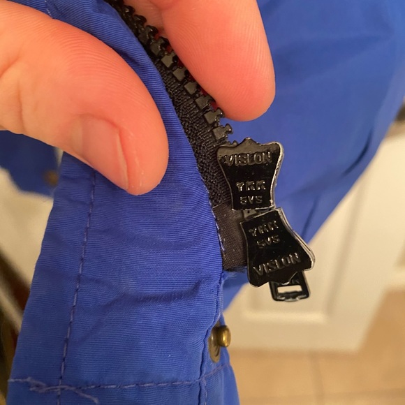 SOLD Vintage Snow (Canada) Goose Gore-Tex Raincoat - Picture 6 of 12